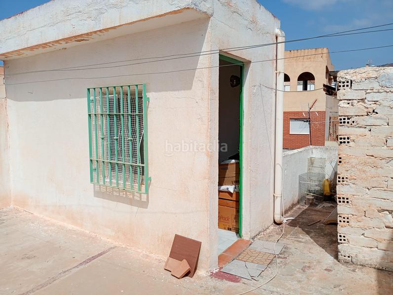 Foto c7c0cae0-b3f6-4e12-a9f9-48a2500456e8. Casa aparellada a Motril ciudad Motril