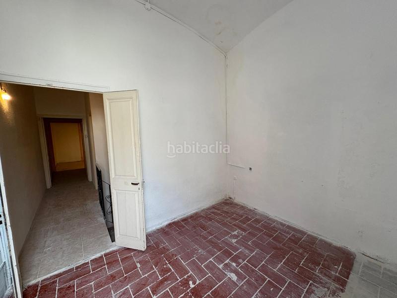 Foto 433d1fa9-3a32-4f12-b0d0-5773bba2326e. Casa pareada casa tipo inglesa a un paso de la misma rambla en Sabadell