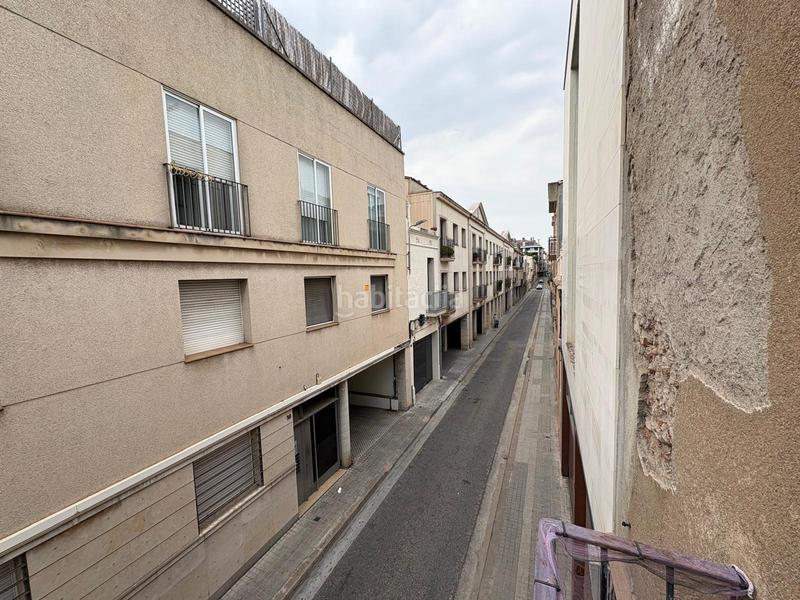 Foto a520c6da-78ce-4e9a-93bf-af5e9a0e669e. Casa pareada casa tipo inglesa a un paso de la misma rambla en Sabadell
