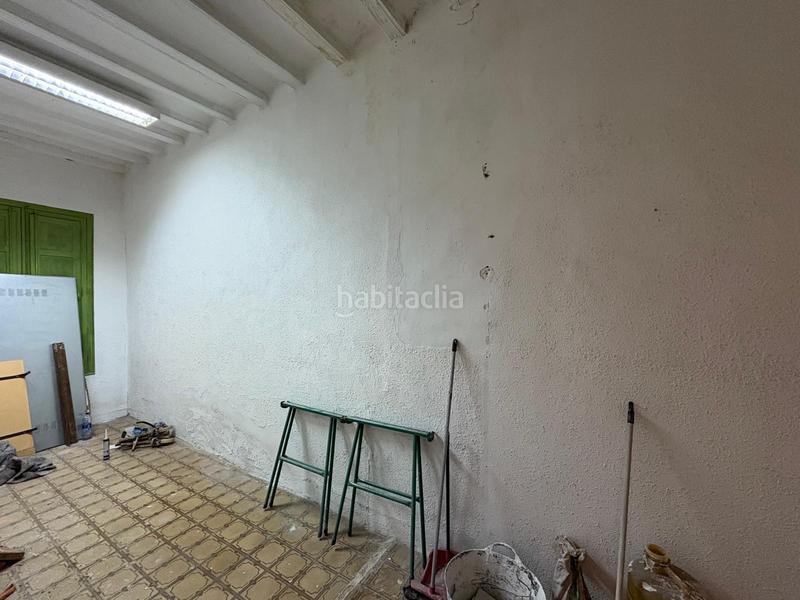 Foto c1c733c8-d833-482d-bd86-2a4749031715. Casa pareada casa tipo inglesa a un paso de la misma rambla en Sabadell