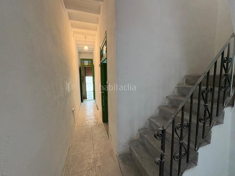 Foto e7154648-f816-47a9-b824-61552aebb79b. Casa pareada casa tipo inglesa a un paso de la misma rambla en Sabadell