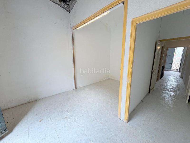 Foto f47e4e33-70e9-4a20-9630-0d9970e1c895. Casa bifamiliare in Centre Sabadell