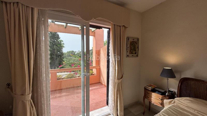 Foto 6a62c07c-b242-4cad-aa53-e26ad49fdd92. Casa pareada en sitio de Calahonda, de campos de golf, 10 min. playa en Mijas