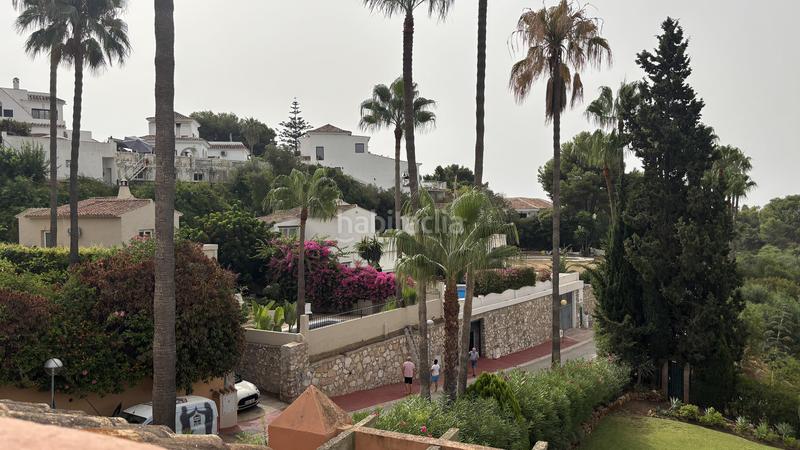Foto fde71a98-5288-4eac-bffa-f2485d95f949. Casa pareada en sitio de Calahonda, de campos de golf, 10 min. playa en Mijas