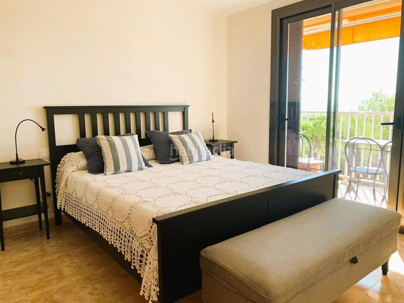 Foto d3390e85-9bee-4a45-9c90-e14e004a3f62. Piso primera línea de mar en Barri de Mar Vilanova i la Geltrú