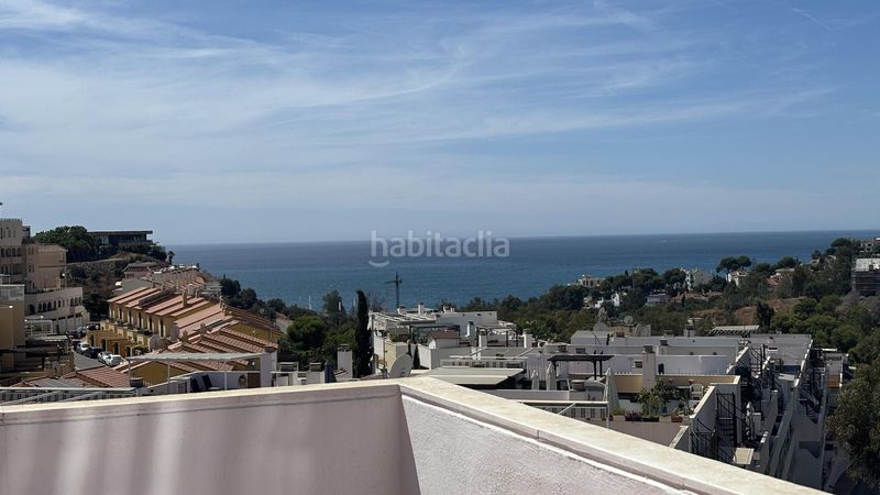 Foto 007a0f7c-8242-4bad-b22d-f8ee6130cee1. Àtic amb aparcament piscina a Nueva Torrequebrada Benalmádena