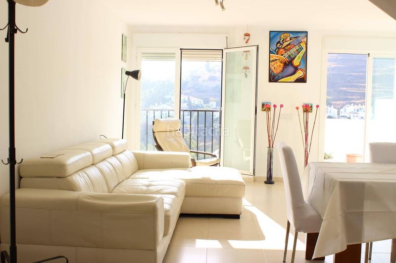 Foto 2dba755e-b54b-47a3-b897-9a3233b72a69. Àtic amb aparcament piscina a Nueva Torrequebrada Benalmádena