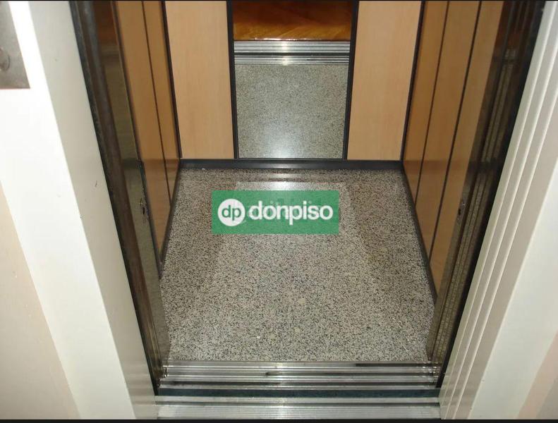 Foto b761fe68-5599-458a-b3ea-106ed4ba0473. Affitto casa bifamiliare con riscaldamento parcheggio piscina in Cáceres