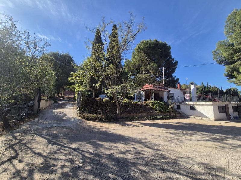 Foto 541e6a18-bfff-4bf5-a690-c679c282d1b5. Masía casa de campo con piscina y 8.000m2 en peña del sol en Elda