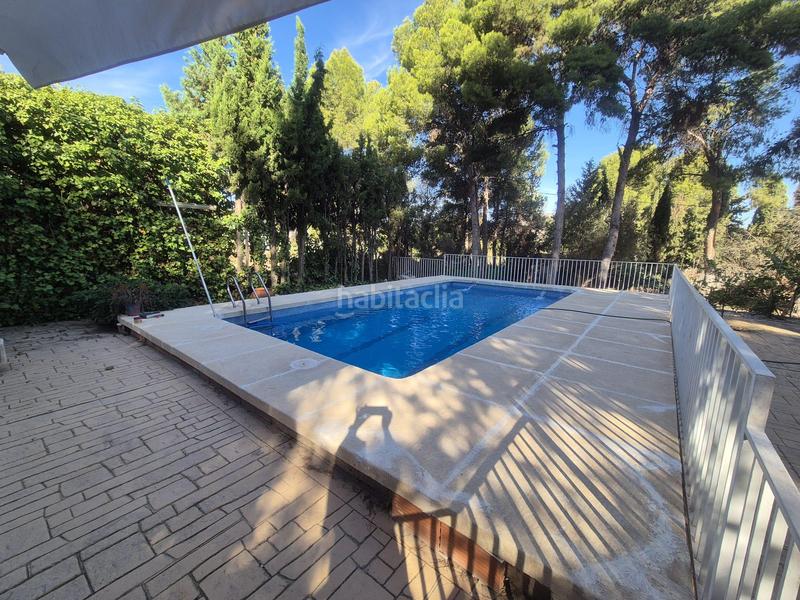 Foto eb2db5d0-ba32-49cd-ba7c-937688e2b70b. Masía casa de campo con piscina y 8.000m2 en peña del sol en Elda