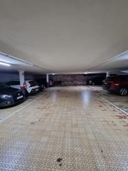 Parking voiture à Putget - Farró. Muy cerca de plaza lesseps