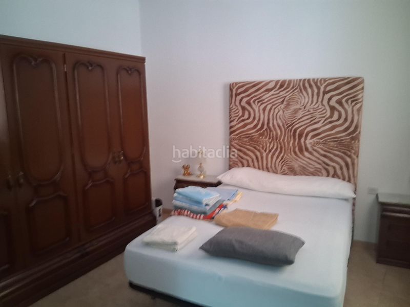 Foto 13330d3b-1362-483e-9d50-40a6bcceccca. Casa aparellada amb aparcament a Baeza