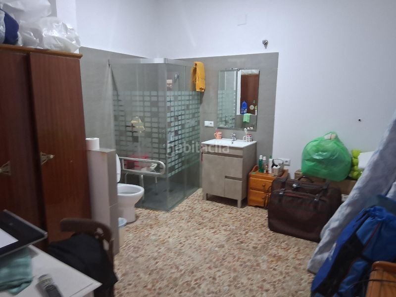 Foto 68f8cbf8-fdb7-4a49-a667-04c7b18806b3. Casa aparellada amb aparcament a Baeza