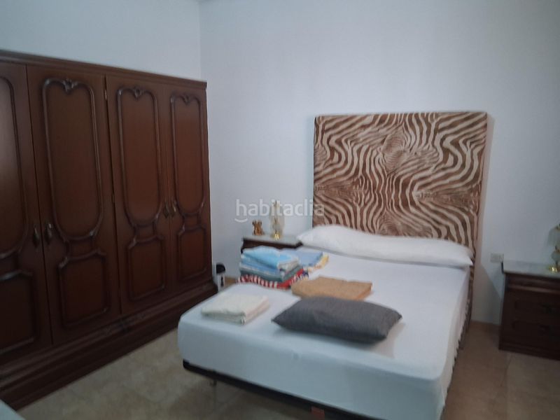 Foto 7d21487f-b934-44f0-9ee3-f854f1ffd8db. Casa aparellada amb aparcament a Baeza