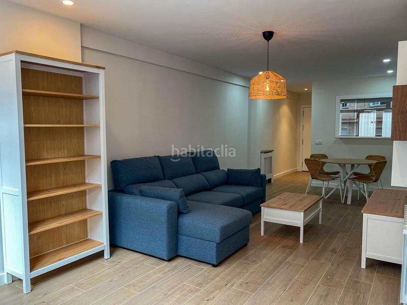 Foto d651a9a7-3cfd-4704-b591-1a65abff8c6e. Alquiler apartamento zona Centro ? en Centro Cáceres