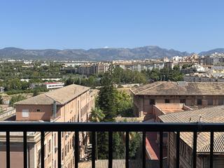 Àtic a Plaça dels Patins. Ático en venta en la missio  mercat