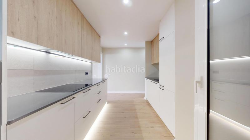 Foto 945e41bd-caf5-47b7-824e-fb00a33ef529. Appartement dans El Camp de l´Arpa del Clot Barcelona