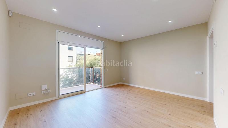 Foto 9df17fa7-184e-4aed-bd74-5415342cd431. Appartement dans El Camp de l´Arpa del Clot Barcelona