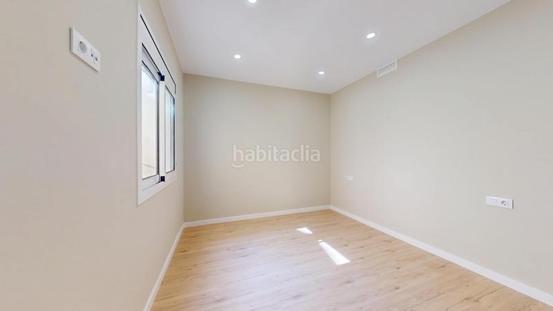 Foto b934f2d1-9d8f-4011-a206-e0e911bfa69a. Appartement dans El Camp de l´Arpa del Clot Barcelona