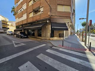 Geschäftsraum in Plaza de Toros-Avenida Chapí-Trinquete. Local comercial en zona alfonso x i i i, esquina.