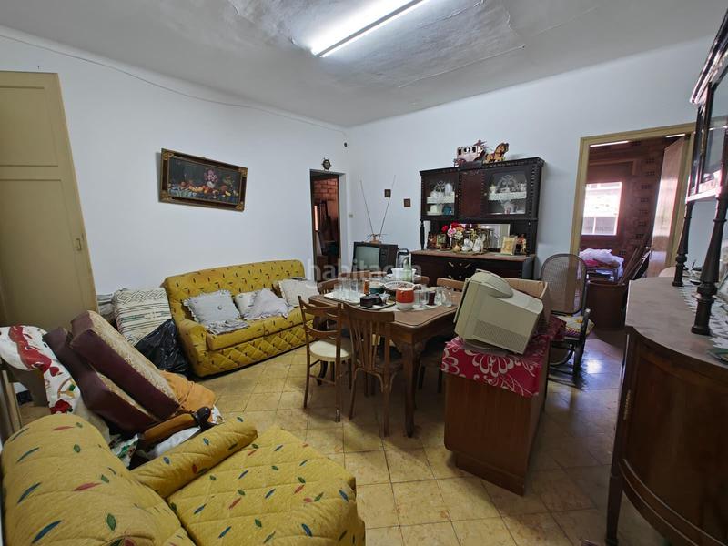Foto 20ef7f2d-42fc-4d8f-bfe5-e9a2d6c34d68. Chalet al lado de plaza cataluña en Vinyets-Molí Vell Sant Boi de Llobregat
