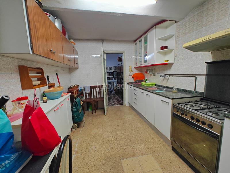 Foto 21b133e3-3b6c-4a8c-b457-3c618e010ec9. Chalet al lado de plaza cataluña en Vinyets-Molí Vell Sant Boi de Llobregat