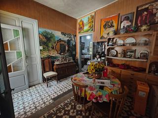 Chalet in Vinyets-Molí Vell. Al lado de plaza cataluña