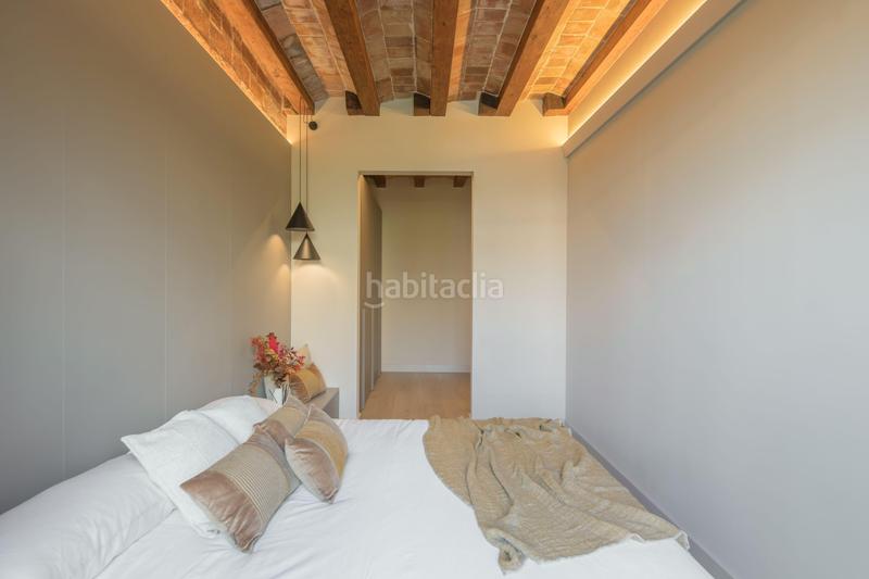 Foto a67d5d32-2b7e-4076-a899-773bb3017385. Etagenwohnung in Sant Antoni Barcelona