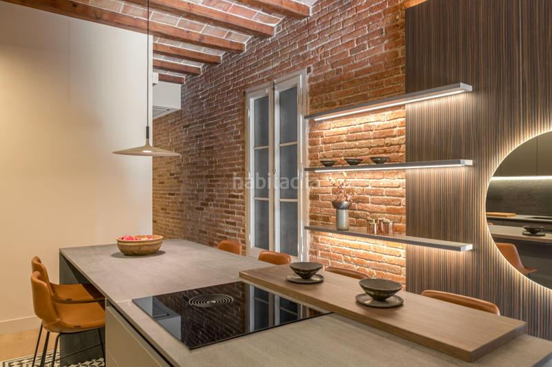 Foto f8b94658-c17d-4c1c-aa87-fe342ae69c0e. Etagenwohnung in Sant Antoni Barcelona