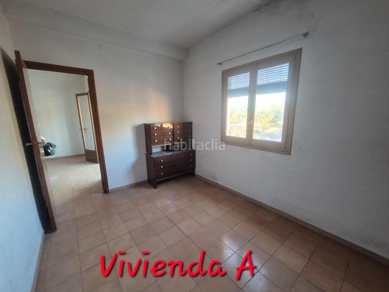 Foto 200e4073-af17-4a8e-875b-46f467202c0d. Casa pareada casa adosada local y vivienda zona aytoderrocat en Petrer