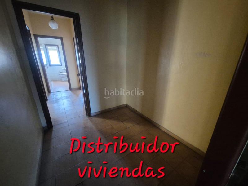 Foto 43090adf-86e3-4c01-862d-4ca7560666d8. Casa pareada casa adosada local y vivienda zona aytoderrocat en Petrer