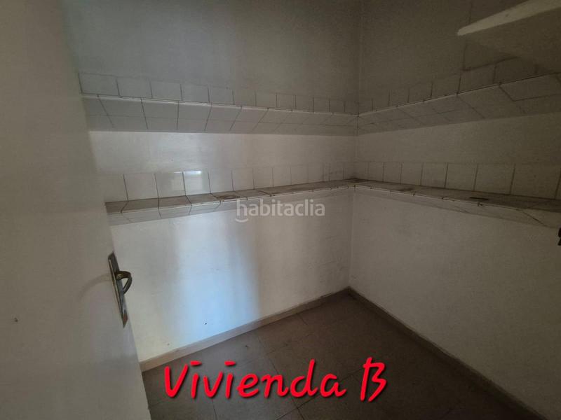 Foto 99a0e0b8-ef9f-413e-82d6-d95882f84f66. Casa pareada casa adosada local y vivienda zona aytoderrocat en Petrer