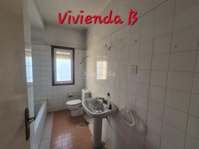 Foto 9dbe2745-d085-414c-b51a-1dff8793103d. Casa pareada casa adosada local y vivienda zona aytoderrocat en Petrer