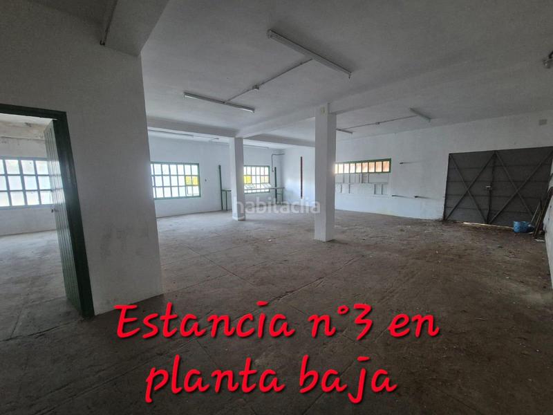 Foto dd63d282-2c6e-4d9f-8430-980d65be9d8c. Casa pareada casa adosada local y vivienda zona aytoderrocat en Petrer