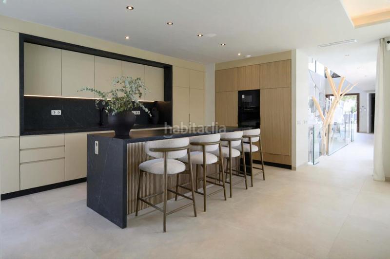 Foto d5f928ec-e353-4e20-916d-f20f1652fa27. Chalet avec chauffage parking piscine dans La Capellanía - El Higuerón Benalmádena