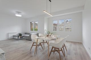 Appartement à Barri de les Corts. Muy próximo a francesc macià