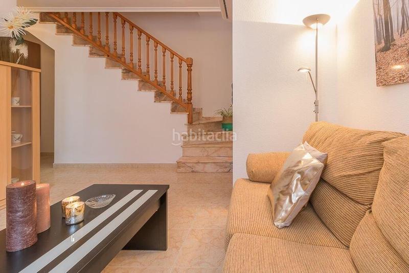 Foto ff1e6443-0b5c-48fb-925a-35f67c19e89d. Casa pareada cerca del centro comercial la zenia en Orihuela