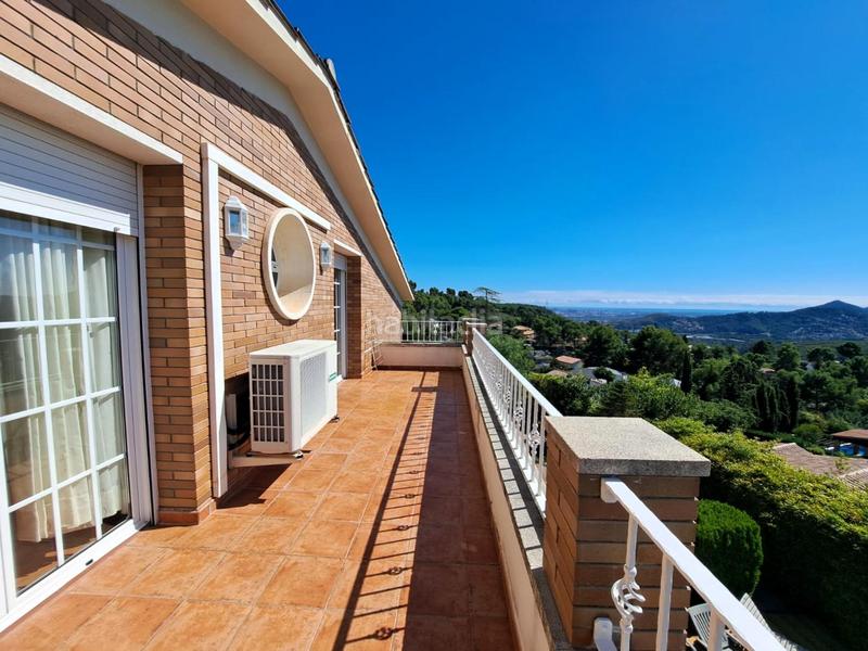 Foto 35299e63-9073-49e5-afec-99086629fa73. Chalet avec chauffage parking piscine dans Pallejà