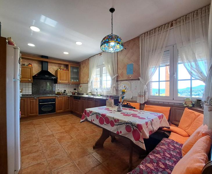 Foto 8369121c-71e6-4887-8a77-59ca13080b68. Chalet avec chauffage parking piscine dans Pallejà