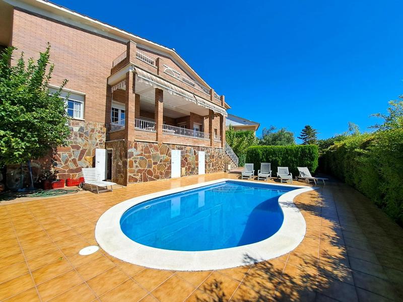 Foto bcb51535-68d3-429b-8ecb-342408bef4a2. Chalet avec chauffage parking piscine dans Pallejà