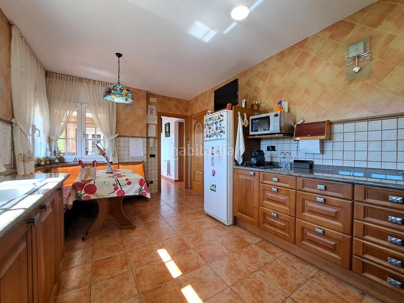 Foto e4ef6cb3-4d45-4543-b578-8cfb4668afe9. Chalet avec chauffage parking piscine dans Pallejà