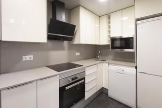 Apartament a Lloreda. Piso en badalona, avenida catalunya.