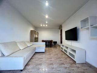 Appartement à El Remei. Actico con terraza, cerca de sant adrià del besos