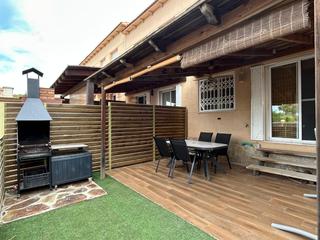 Casa aparellada a Pobla de Montornès (La). Urb. el castell en la pobla de montornes