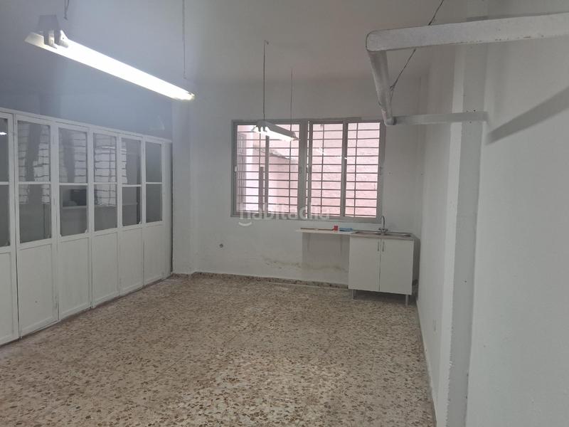 Foto 6a708362-eb6d-48be-bf16-b99730f175da. Lloguer local comercial a Baeza