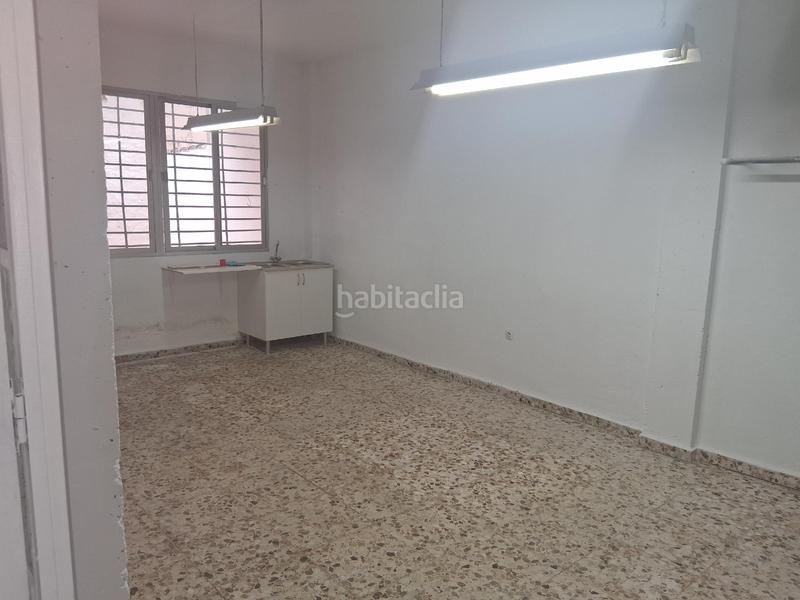 Foto 80afb883-9e7b-4683-8599-e4b40d92224c. Lloguer local comercial a Baeza