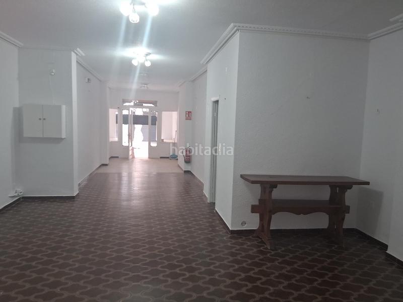 Foto ce6010d5-adec-4186-b54a-4611f09834be. Location local commercial dans Baeza