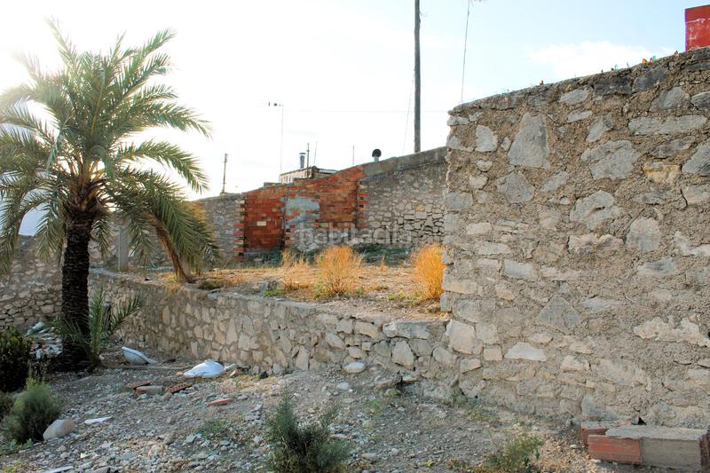 Foto 0c6cb0a5-4413-42a1-9339-8f80b320388a. Casa pareada en pleno centro en Bigastro