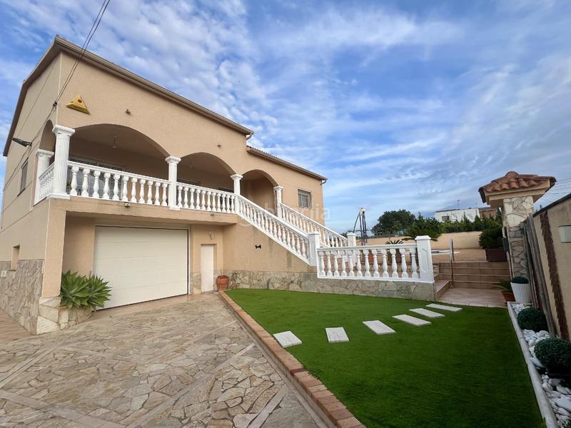 Foto 1f11fbd3-f20f-4f8c-aa34-18ac73a011a9. Chalet con riscaldamento parcheggio piscina in Piera