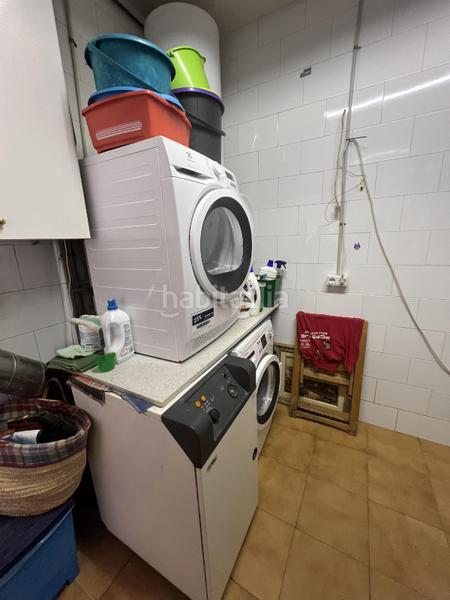 Foto 656e09fa-6f10-4bfc-bd90-f251365e6122. Chalet con riscaldamento parcheggio piscina in Piera